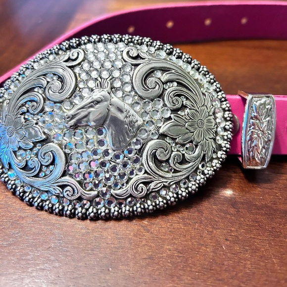 Girls Nocona Pink Western Leather Belt with Silver Horsehead Buckle - Picture 1 of 8
